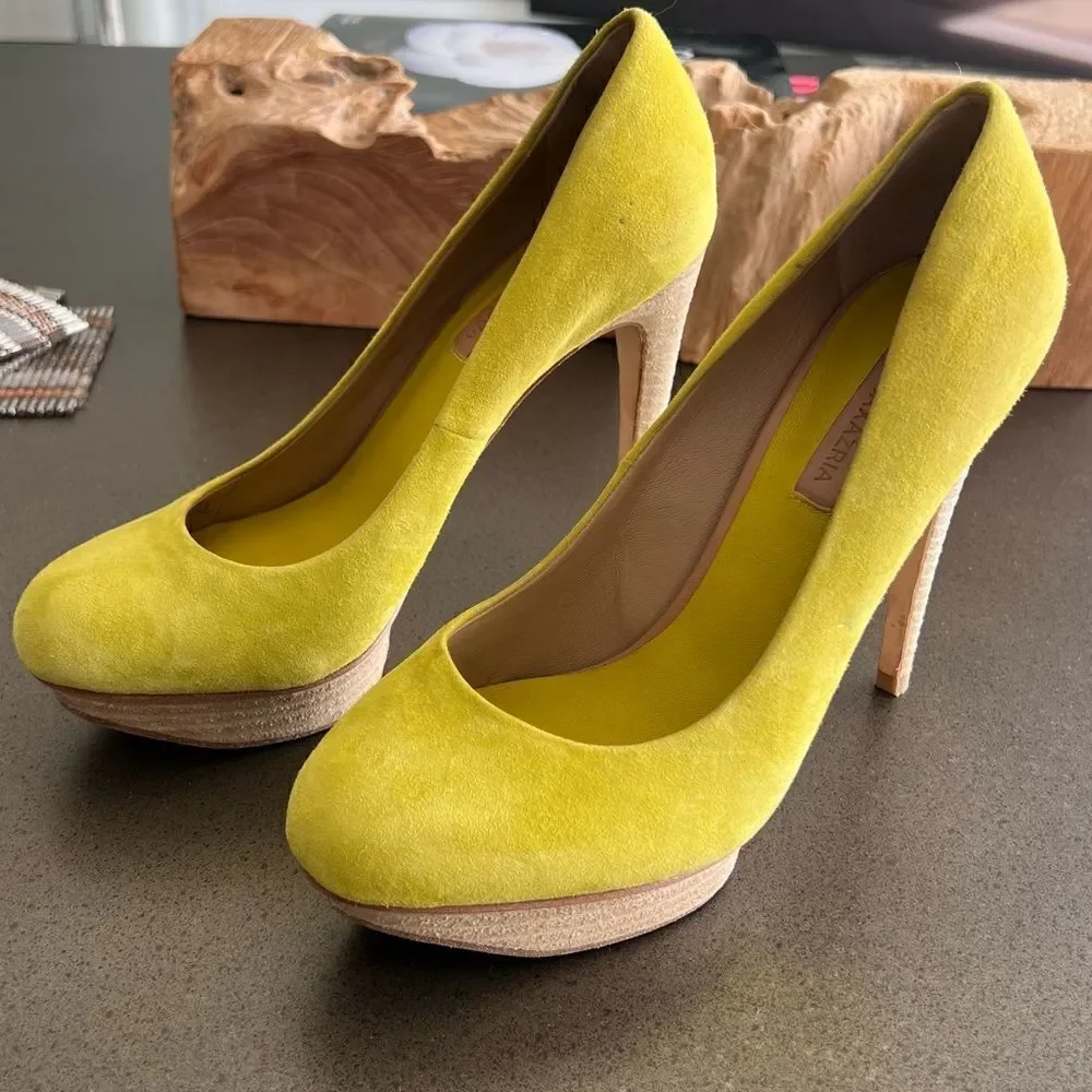 BCBGMAXAZRIA Suede Stacked Stiletto Stylish High-Heeled Shoes Size 6.5